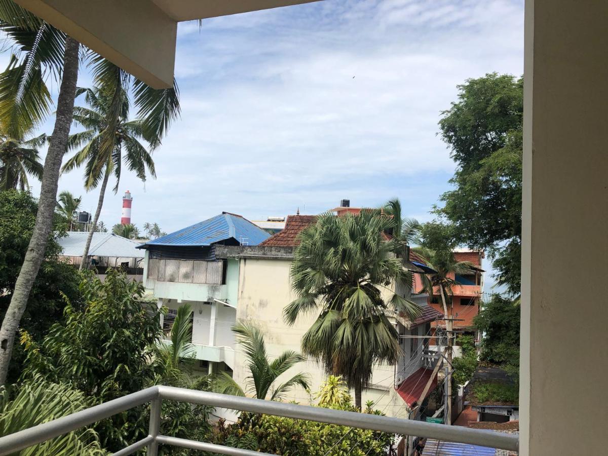 Sandy Beach Hotel Thiruvananthapuram Eksteriør billede