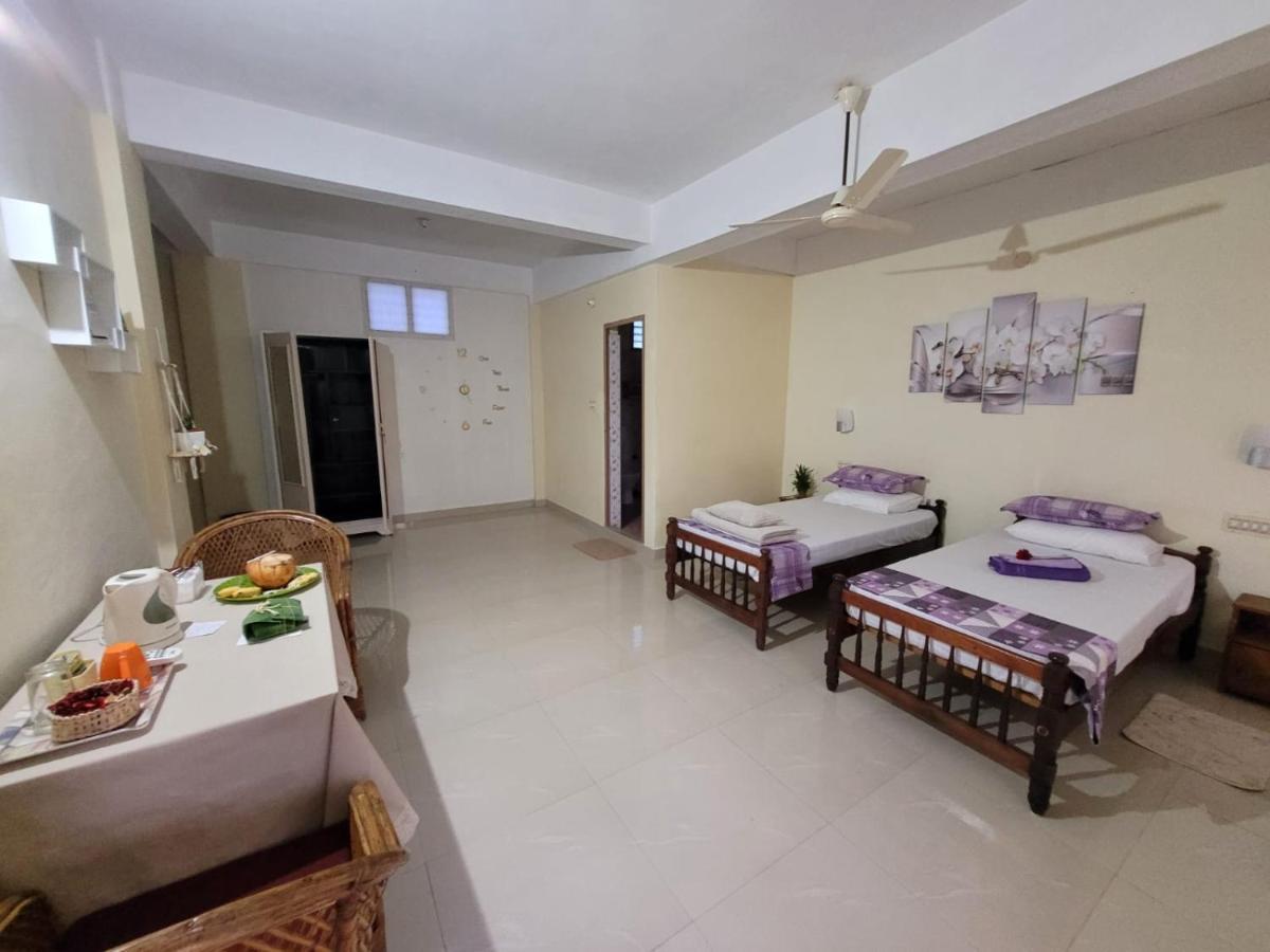 Sandy Beach Hotel Thiruvananthapuram Eksteriør billede
