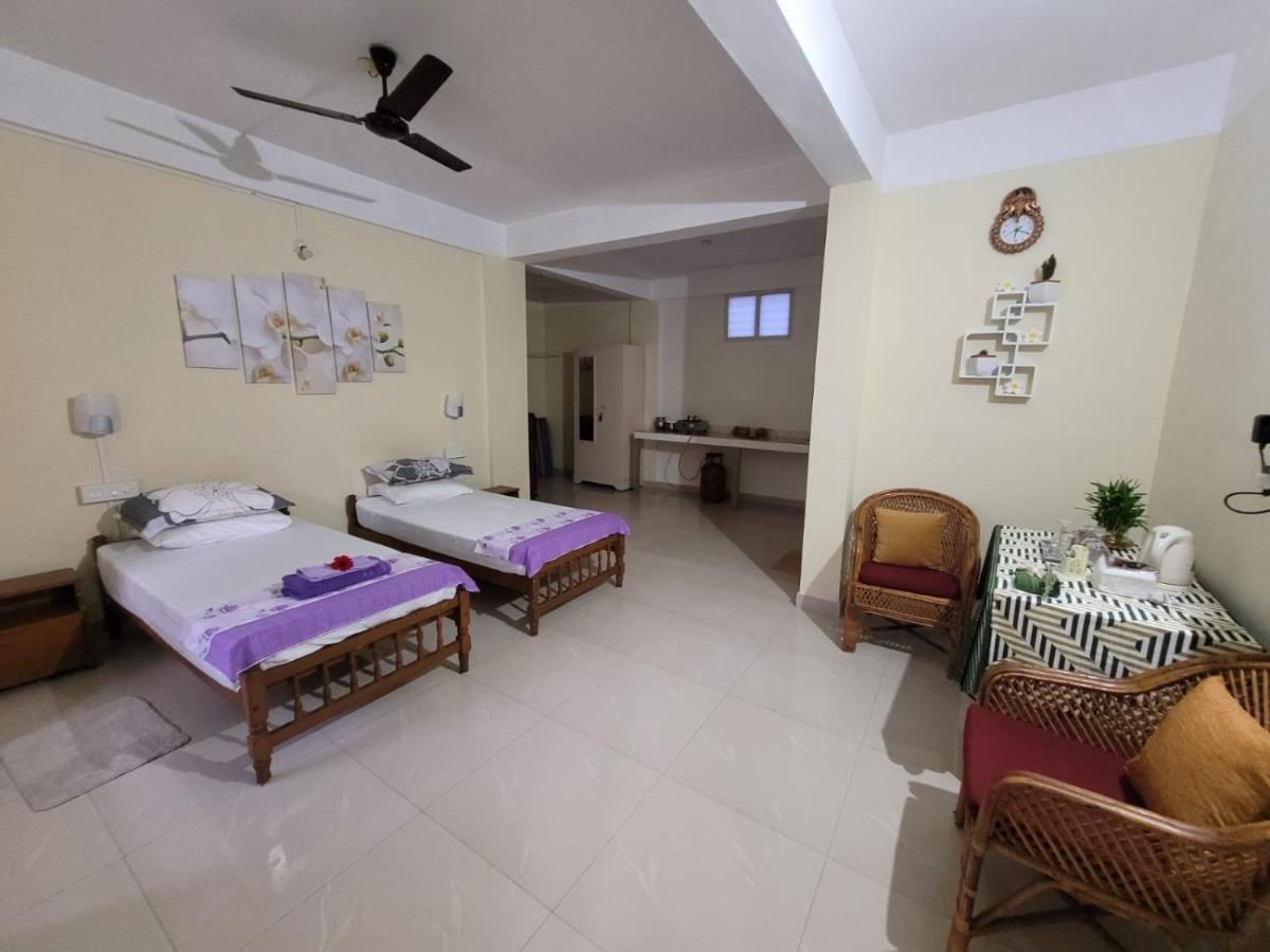 Sandy Beach Hotel Thiruvananthapuram Eksteriør billede