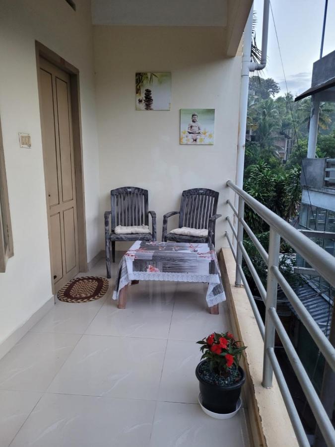 Sandy Beach Hotel Thiruvananthapuram Eksteriør billede